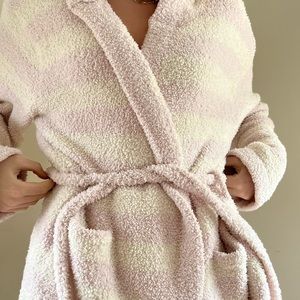 Pink and White Barefoot Dreams Robe, Size 2/Small. With pockets and hood.